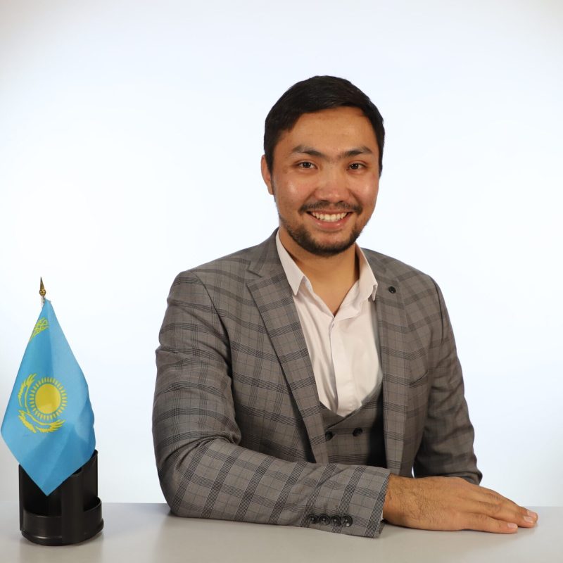 Оспанов Саят Оспанов Саят