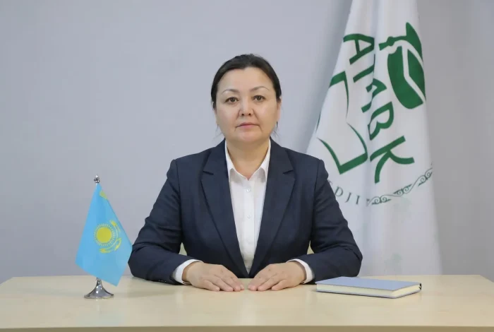 посадить_женщину_на_фото_на_202605131139